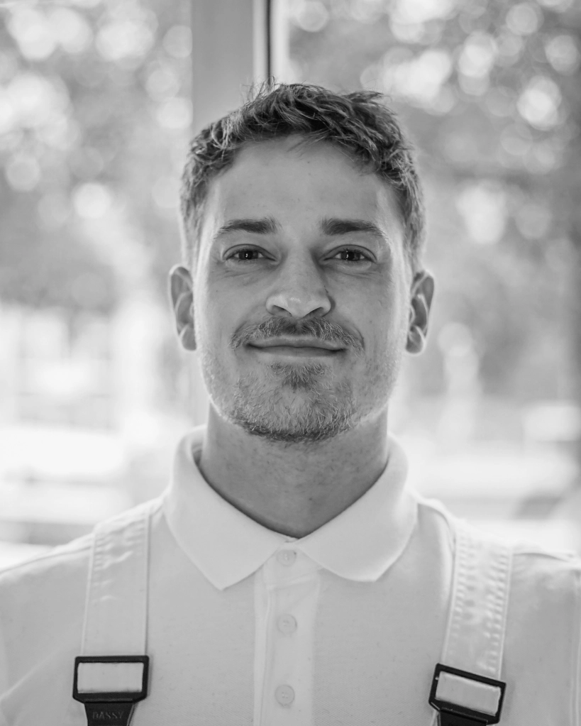 Portret van Tomas, eigenaar van Stucfabriek Groningen